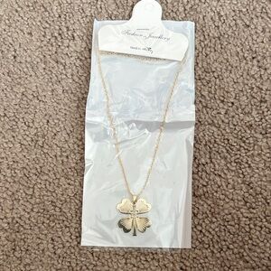 Gold Clover Pendant Necklace